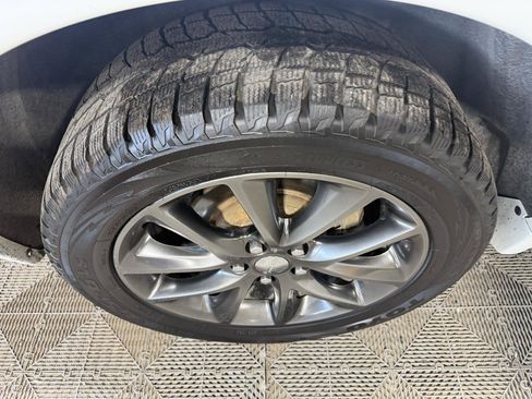 Used 2018 Dodge Durango GT AWD/4WD image 16
