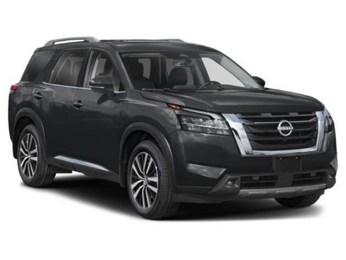 Certified 2025 Nissan Pathfinder Platinum w/ Cargo Package AWD/4WD image 9