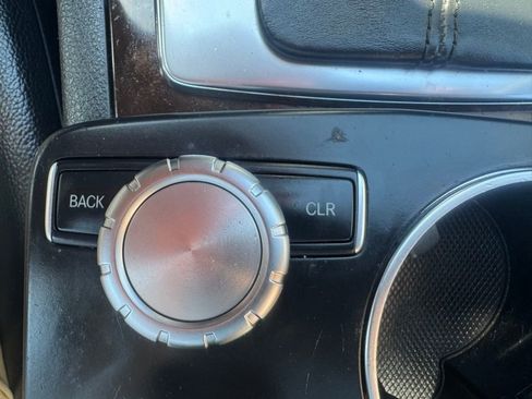 Used 2014 Mercedes-Benz C 300 4MATIC Sedan image 18
