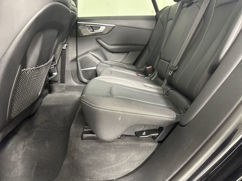 Used 2021 Audi Q8 Premium Plus image 28