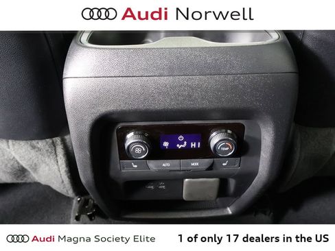 Used 2024 Chevrolet Traverse RS AWD/4WD image 26
