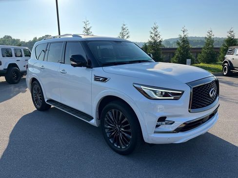 Used 2023 INFINITI QX80 Premium Select w/ Cargo Package AWD/4WD image 2