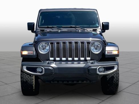 Used 2020 Jeep Wrangler Unlimited Sahara w/ Uconnect 4C Nav & Sound Group AWD/4WD image 4