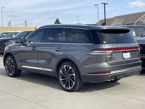 Used 2023 Lincoln Aviator Reserve w/ Equipment Group 201A AWD/4WD image 9