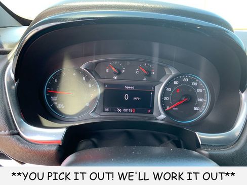Used 2023 Chevrolet Traverse LT FWD image 14