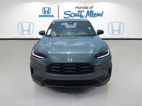 Certified 2025 Honda HR-V Sport image 2