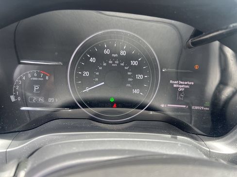 Used 2019 Honda HR-V EX-L image 2