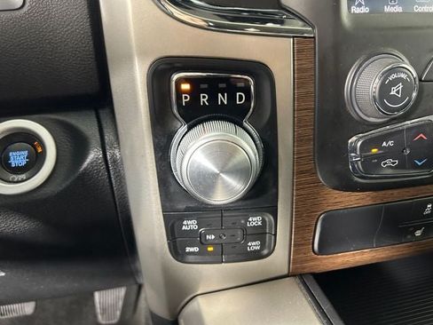 Used 2017 RAM 1500 Laramie w/ Convenience Group AWD/4WD image 20
