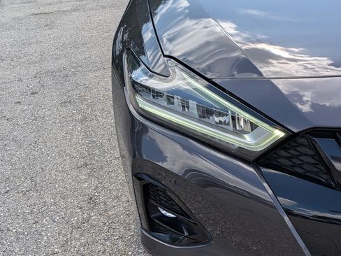 Used 2021 Nissan Maxima Platinum w/ 40th Anniversary Package FWD image 10