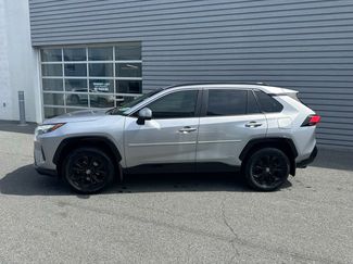 Used 2022 Toyota RAV4 SE w/ Convenience Package video 2