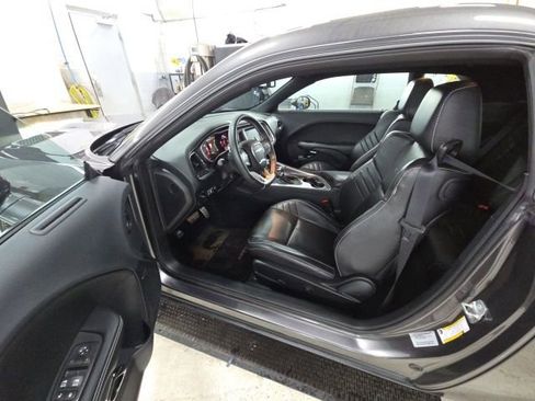 Used 2016 Dodge Challenger SRT Hellcat image 22