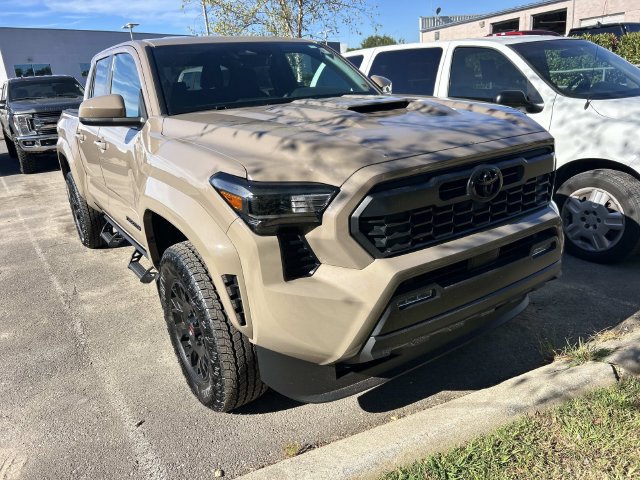 Used 2026 Toyota Tacoma TRD Sport AWD/4WD image 3