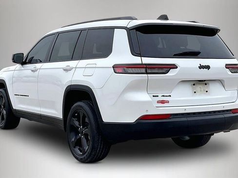 Used 2023 Jeep Grand Cherokee L Laredo AWD/4WD image 4