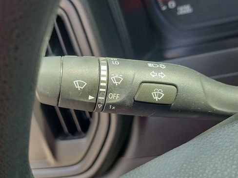 Used 2019 Chevrolet Silverado 1500 Custom w/ Custom Value Package image 34