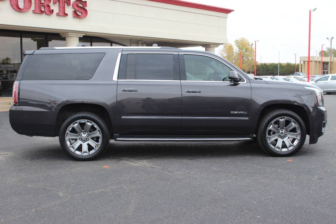 Used 2016 GMC Yukon XL Denali w/ Open Road Package AWD/4WD image 3