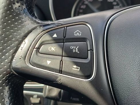 Used 2016 Mercedes-Benz C 300 4MATIC Sedan image 27