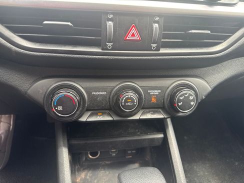 Used 2023 Kia Forte LXS w/ LXS Technology Package FWD image 13