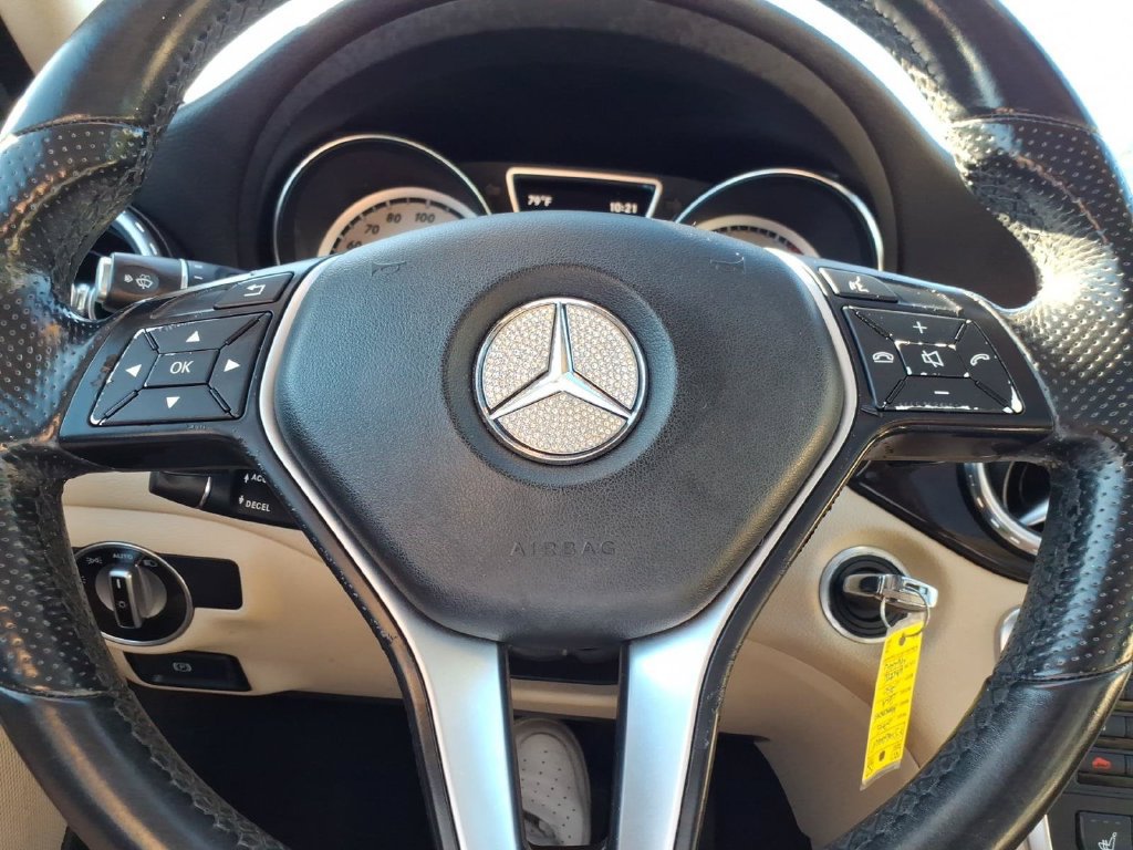 Used 2015 Mercedes-Benz GLA 250 4MATIC image 19