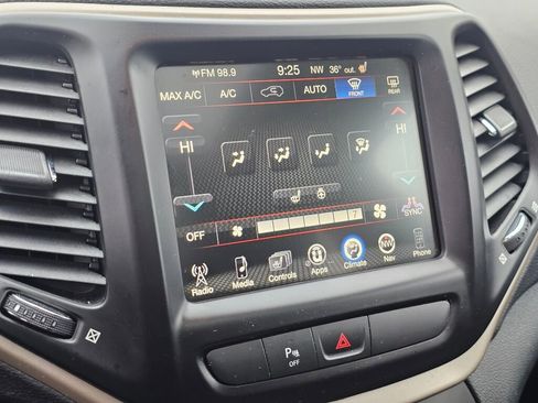 Used 2016 Jeep Cherokee Limited w/ Trailer Tow Group image 35