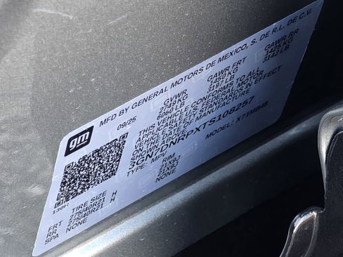 New 2026 Chevrolet Equinox EV LT w/ Convenience Package II image 35