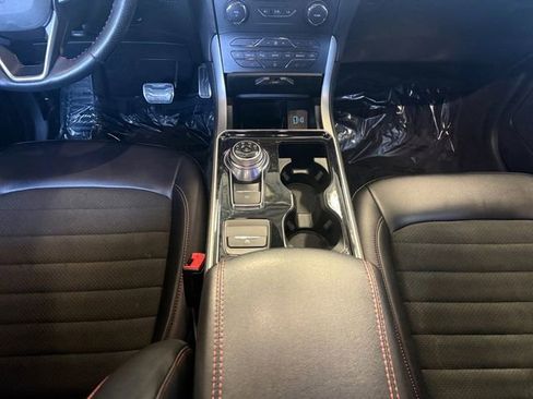 Used 2020 Ford Edge ST-Line image 5