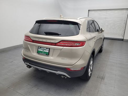 Used 2017 Lincoln MKC Select w/ Select Plus Package FWD image 7