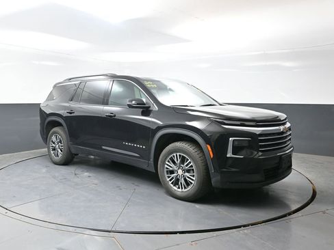Used 2024 Chevrolet Traverse LT AWD/4WD image 6