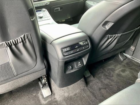 Used 2023 Hyundai Palisade SEL w/ Cargo Package AWD/4WD image 10