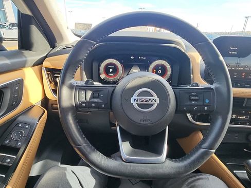 Used 2021 Nissan Rogue Platinum image 33