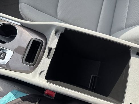 Used 2025 Chevrolet Malibu LT image 31