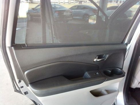 Used 2017 Honda Pilot Elite image 22