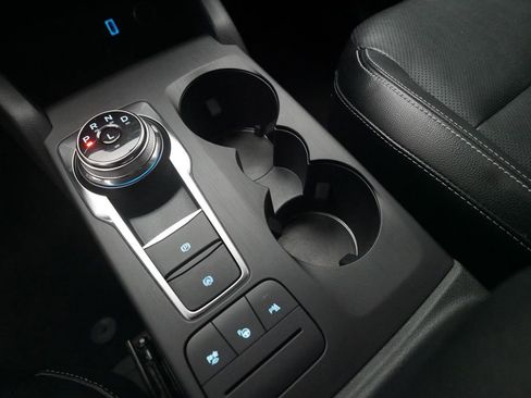 Used 2020 Ford Escape Titanium AWD/4WD image 17