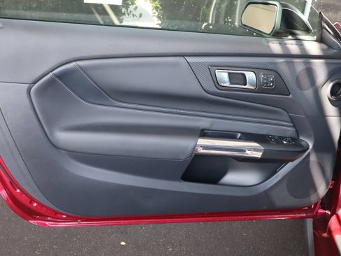 Used 2025 Ford Mustang Premium RWD image 18