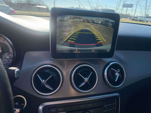 Used 2016 Mercedes-Benz CLA 250 image 9