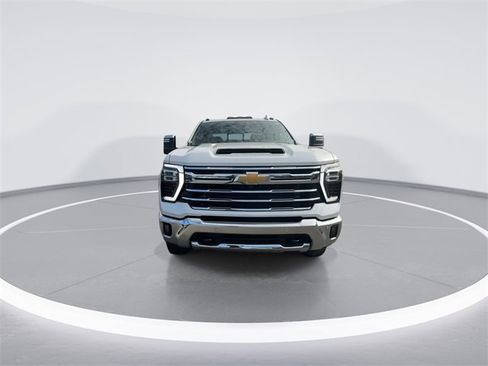 Used 2024 Chevrolet Silverado 3500 LTZ w/ LTZ Convenience Package image 3