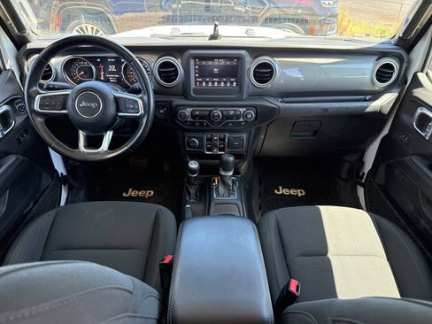 Used 2021 Jeep Gladiator Overland w/ Trailer Tow Package image 17