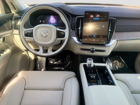New 2026 Volvo XC90 T8 Ultra w/ Protection Package Premier AWD/4WD image 24