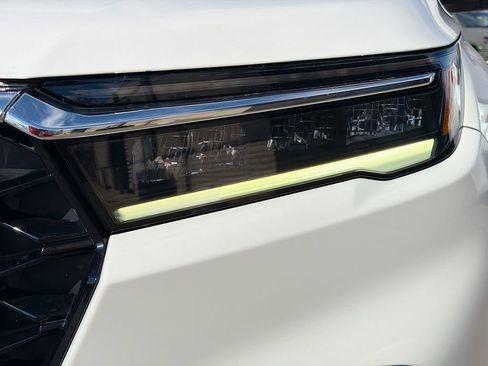 Used 2023 Honda Pilot Elite image 11