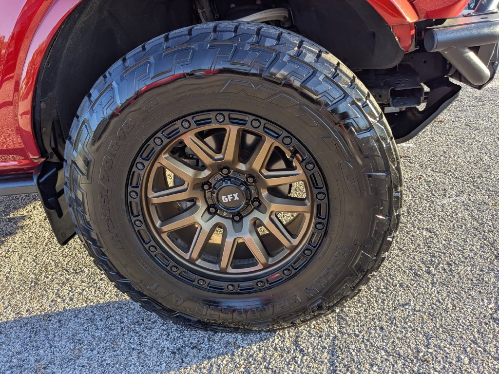 Used 2024 Ford Bronco Outer Banks AWD/4WD image 17