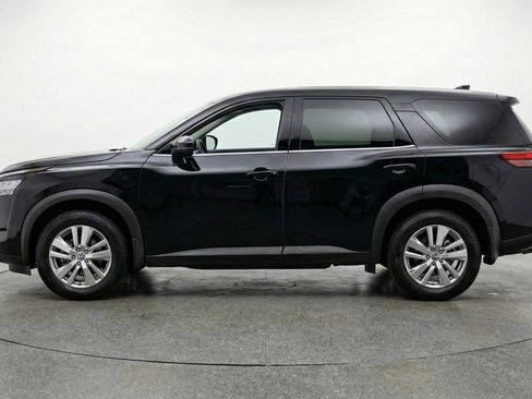 Used 2025 Nissan Pathfinder SV FWD image 5