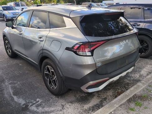 Used 2023 Kia Sportage LX FWD image 4