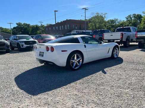 Used 2011 Chevrolet Corvette Coupe w/ Preferred Equipment Group RWD image 8