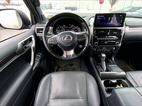Used 2022 Lexus GX 460 Premium w/ Premium Package image 5