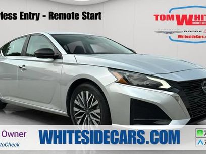 Used 2024 Nissan Altima 2.5 SV