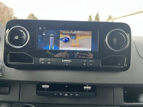 New 2026 Mercedes-Benz Sprinter 4500 image 18