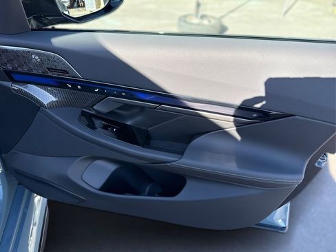 New 2026 BMW M5 w/ Carbon Package image 27