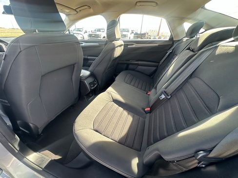 Used 2020 Ford Fusion SE image 23