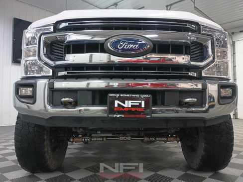 Used 2020 Ford F250 XLT w/ XLT Premium Package AWD/4WD image 14