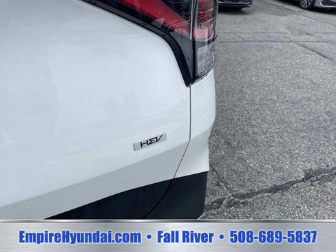 Used 2024 Kia Sportage LX AWD/4WD image 6