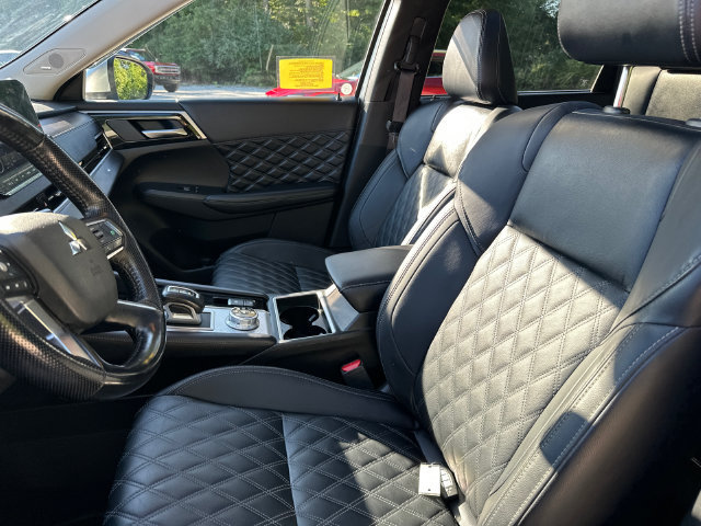 Used 2024 Mitsubishi Outlander SEL AWD/4WD image 42